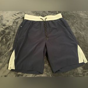 Edgar & Ash trunks men’s size small blue & white NWOT